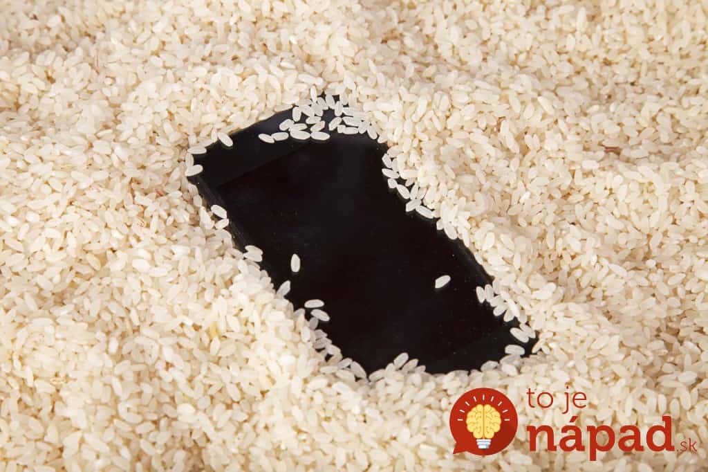 03-uses-for-rice-wet-electronics
