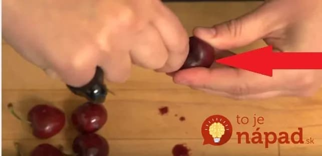 Ako odkôstkovať čerešne za pár sekúnd? 2 skvelé triky!