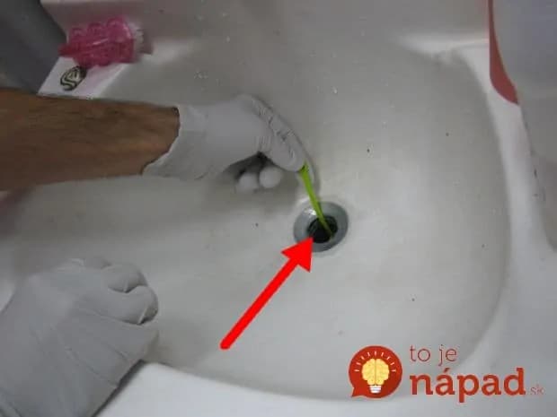 Perfektný trik, ako uvoľniť odtoky v kúpeľni bez prostriedkov z obchodu!