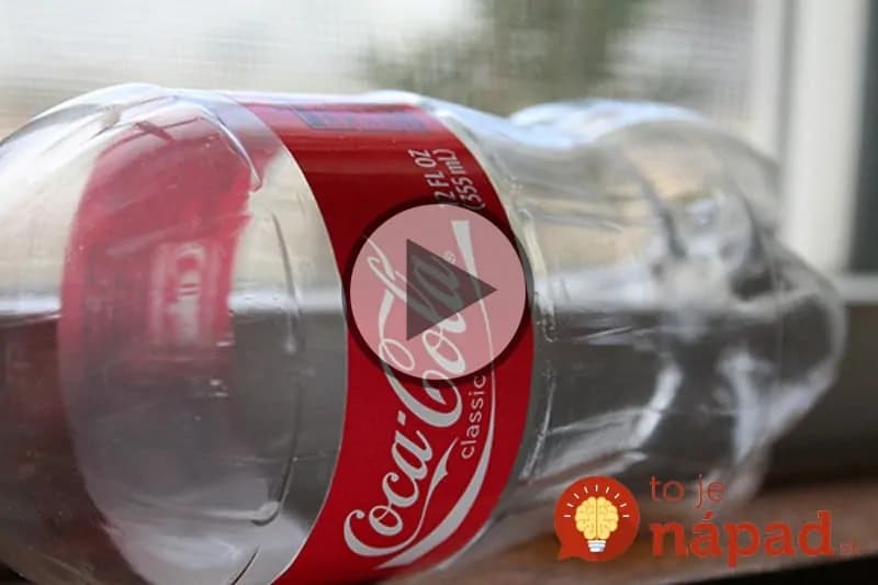 Video: Ako premeniť obyčajnú PET fľašu na žiarivú vianočnú dekoráciu?