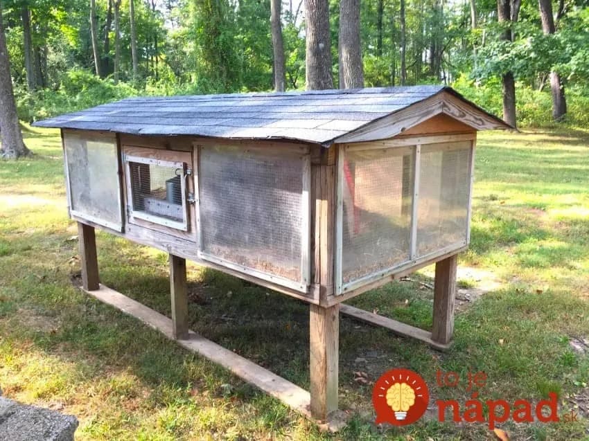 Muž kúpil rozpadnutý kurín za pár drobných. Za jediný deň ho premenil na nepoznanie!