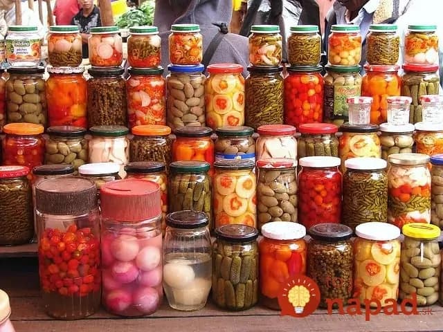 Geniálny trik, ktorý od základov zmení spôsob, akým zavárate potraviny!