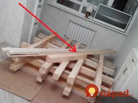 Do izby priniesol drevené hranoly a náradie: Stačilo pár hodín a prázdny priestor premenil na rozprávkové miesto!