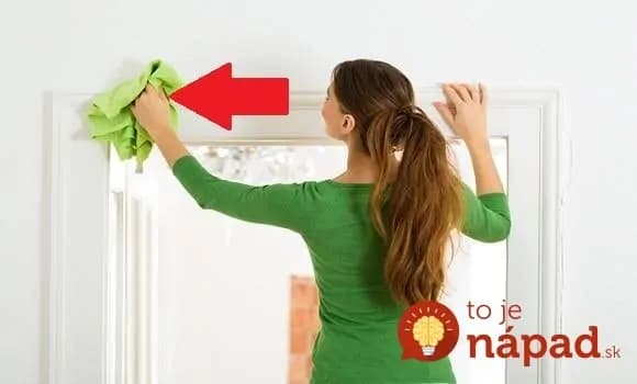 Chyžná z hotela ukázala trik profíkov, vďaka ktorému sa vám prach nebude lepiť na nábytok: Prachovku môžete odložiť!