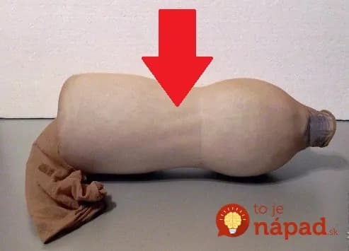 Na prázdnu fľašu navliekla staré silonky: Pár stehov a nikdy by ste nepovedali, že toto bol predtým obyčajný odpad!