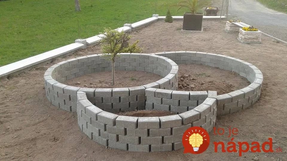 Pani Elena si na záhrade zhotovila prekrásnu dekoratívnu záhradku: Za pár Eur to môže mať každý!