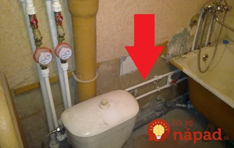 Pozrite sa, čo vymysleli: Geniálne nápady, ako v kúpeľni skryť škaredé časti potrubia a zamaskovať obrovský bojler!