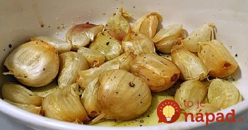 Viete, prečo treba častejšie jesť PEČENÝ CESNAK? Toto nedokáže ani surový!
