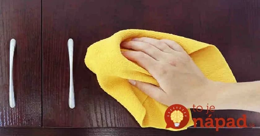 Geniálny spôsob, ako odmastiť komplet celú kuchyňu za pár drobných: A povrch to zaručene nezničí, ako agresívna chémia z obchodu!