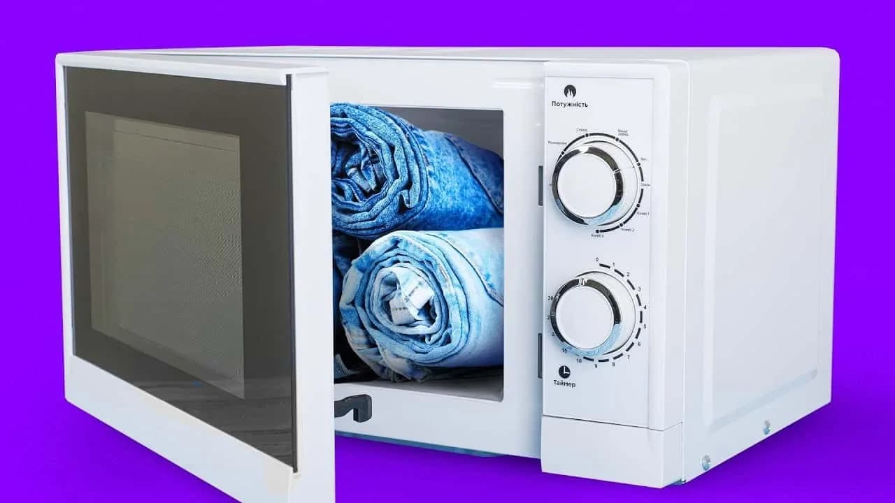 Mikrovlnku má doma každý, ale toto by nám nepadlo ani vo sne: Nedávajte do nej len ohrievať jedlo, toto je geniálne!