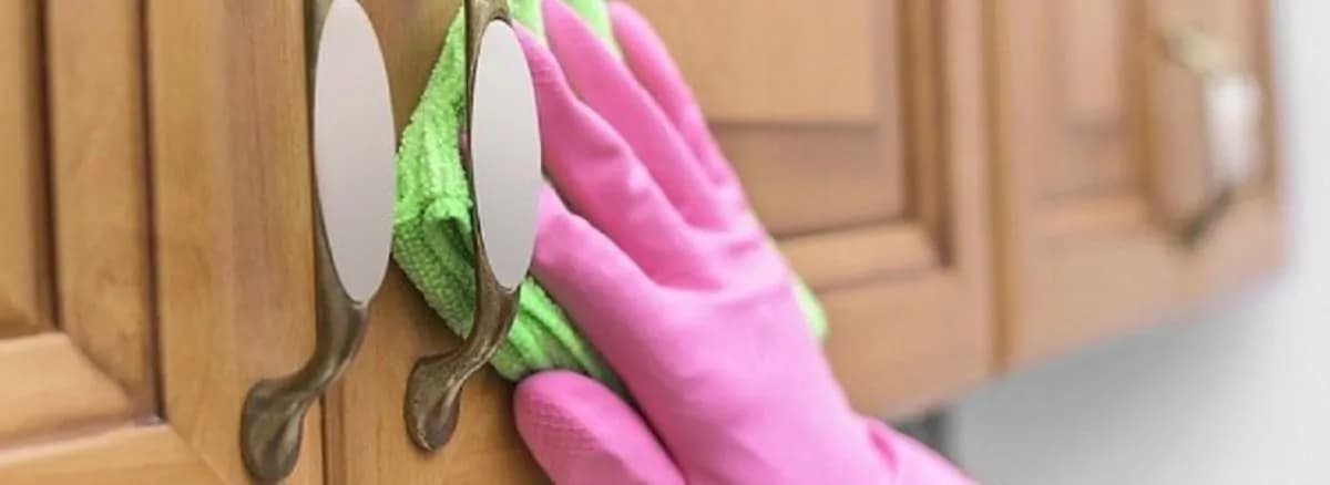 Najlepšia rada, ako zbaviť kuchyňu mastnoty, nečistôt a dokonale ju vydezinfikovať: 8 receptov pre rôzne povrchy!