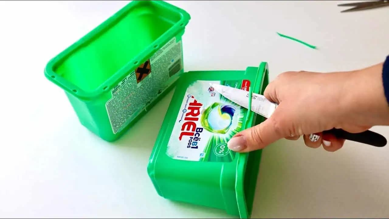 Skvelý spôsob, ako využiť obaly od pracích kapsúl: Vyrobte si perfektnú vec do kúpeľne skoro ZADARMO!