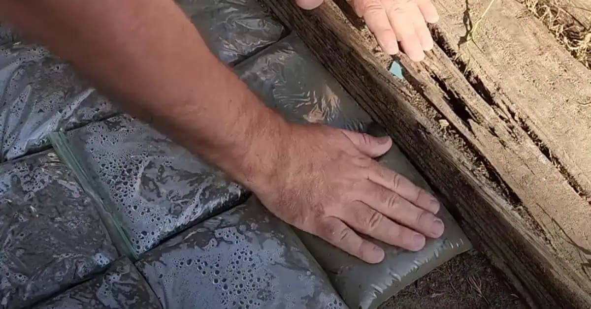 Šikovný záhradkár dal obyčajný CEMENT do plastových vriec a ušetrili balík PEŇAZÍ: Pozrite sa na ten skvelý nápad!