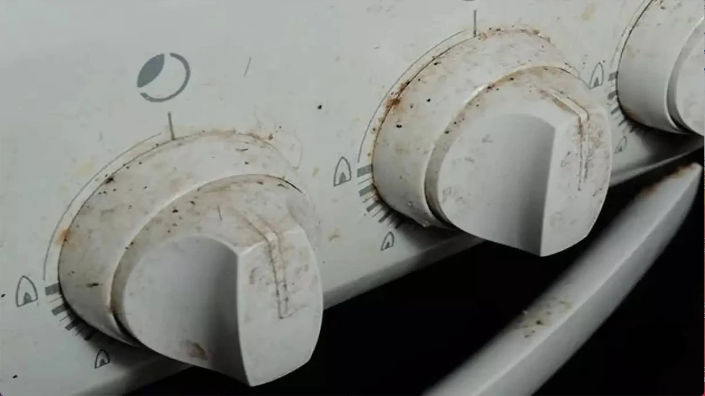 Výborný DOMÁCI TRIK, ako vyčistiť špinavé a mastné gombíky bez chémie: Odskúšané, funguje hneď!