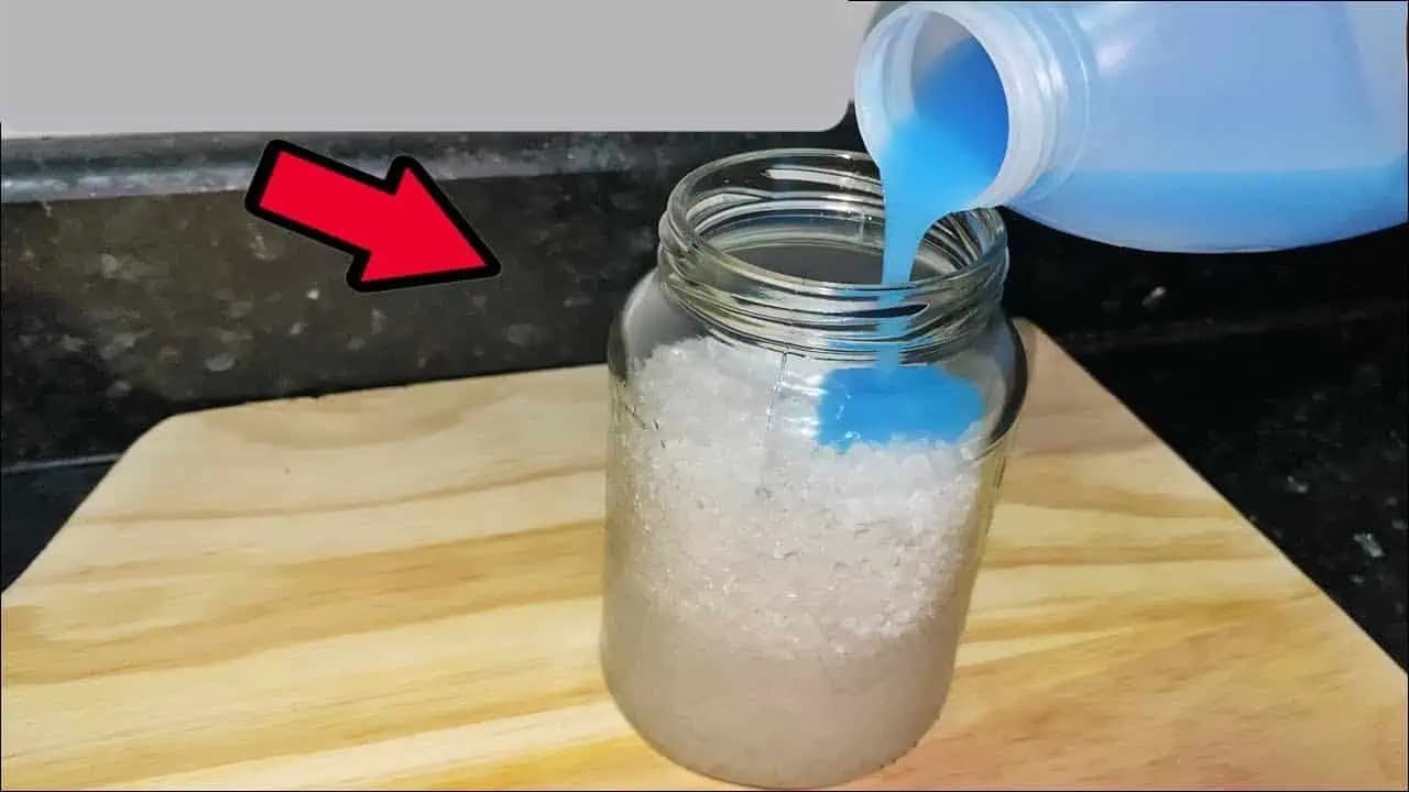 Na soľ nalejm obyčajnú AVIVÁŽ pre účinok na celé týždne: Toto musí byť v každom jednom dome!