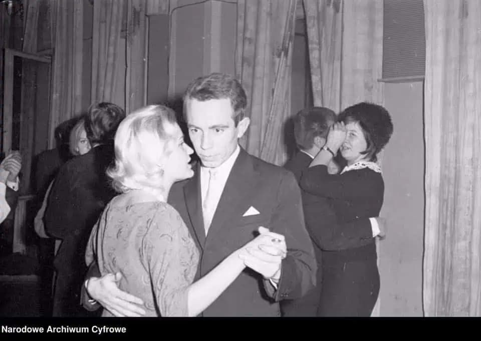 Pamätáte na tie časy? Takto vyzerali tanečné zábavy za bývalého režimu, mnohí spomínajú dodnes!