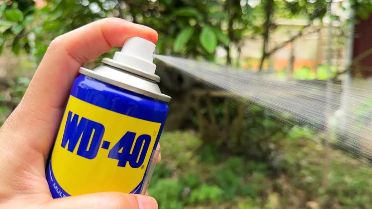25 úžasných trikov s WD-40, ktoré vám zmenia život: Toto by mal vedieť každý!