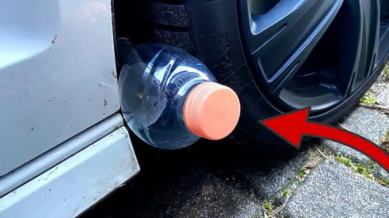 Ak uvidíte plastovú fľašu pod kolesom vášho auta, VOLAJTE políciu!