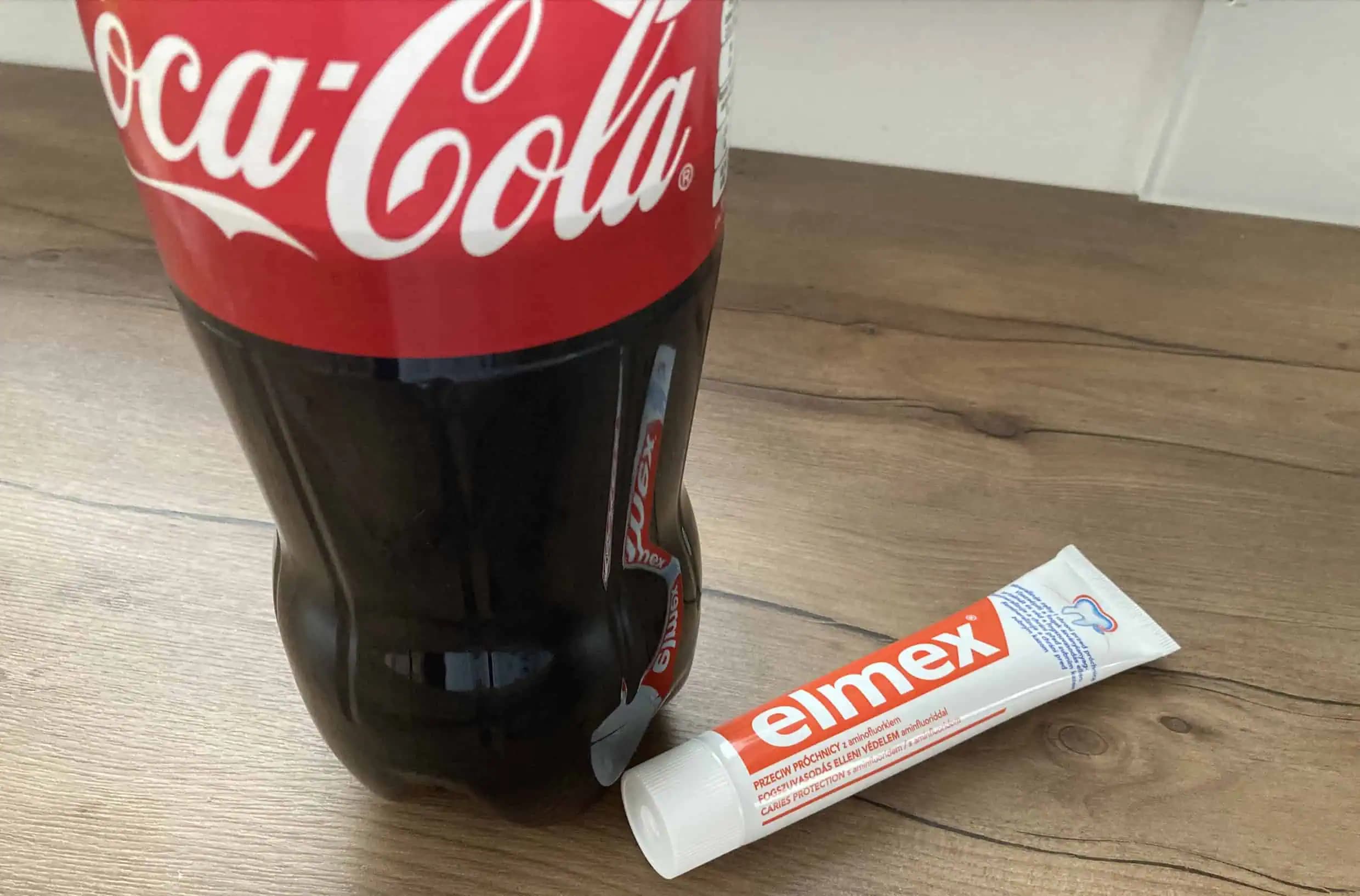 Vezmite Colu, obyčajnú zubnú pastu a dobre si uložte tento DOMÁCI TRIK: Používam roky a radím to každému!