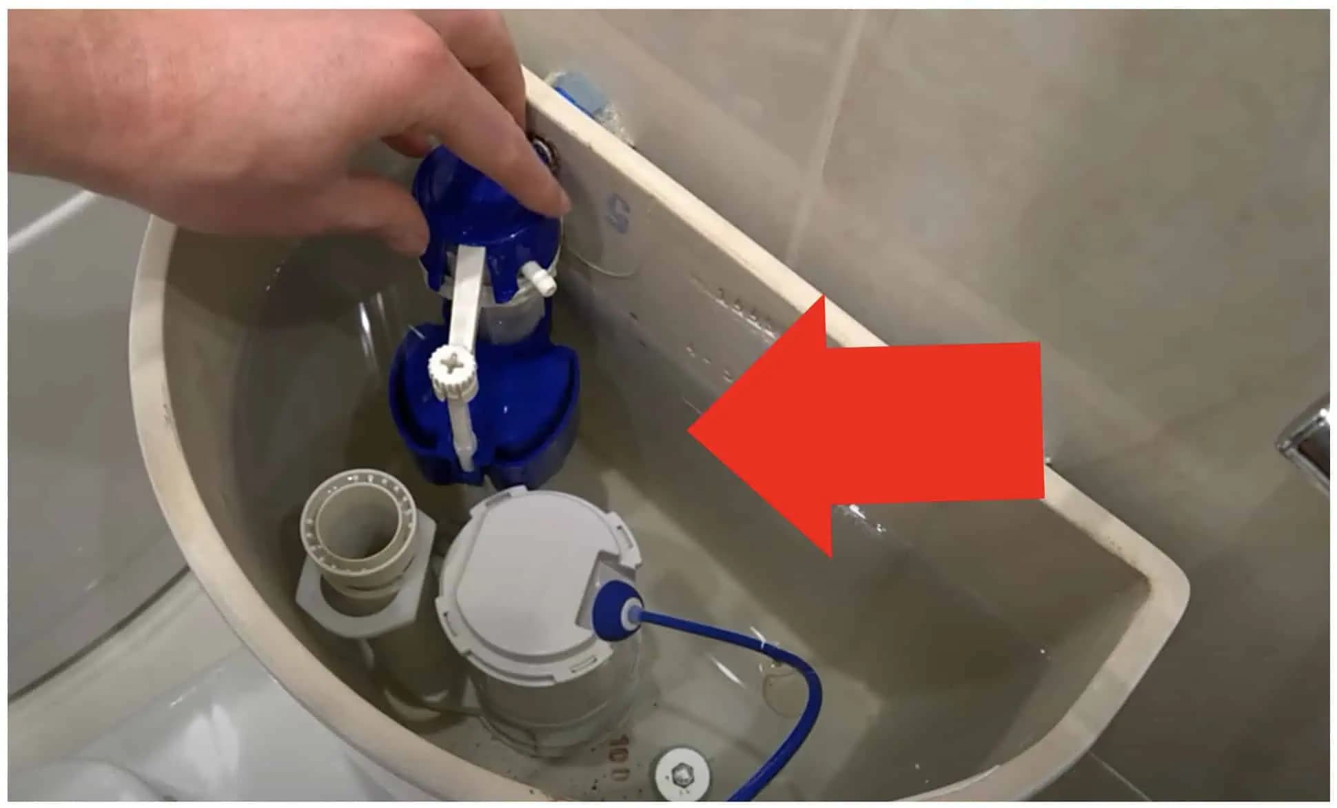 Inštalatér ukázal jednoduchý TRIK, ako opraviť pretekajúce WC: Problém vyriešite za 2 MINÚTY!