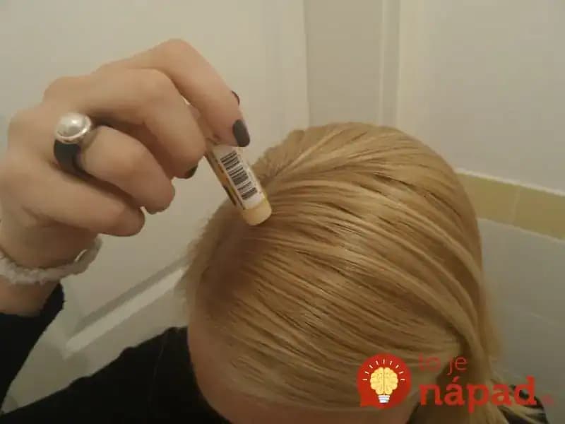 Toto by mal vedieť každý, kto nosí v kabelke obyčajný balzam na pery: 12 trikov, ktoré budete velebiť!