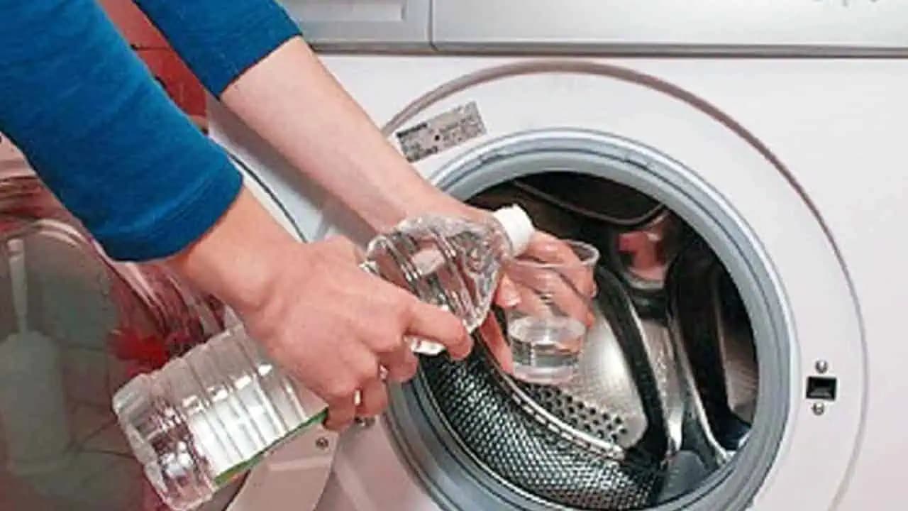 NÁVOD, ako zbaviť práčku vodného kameňa, plesne a usadením, aby prala ako nová: Uložte si to!