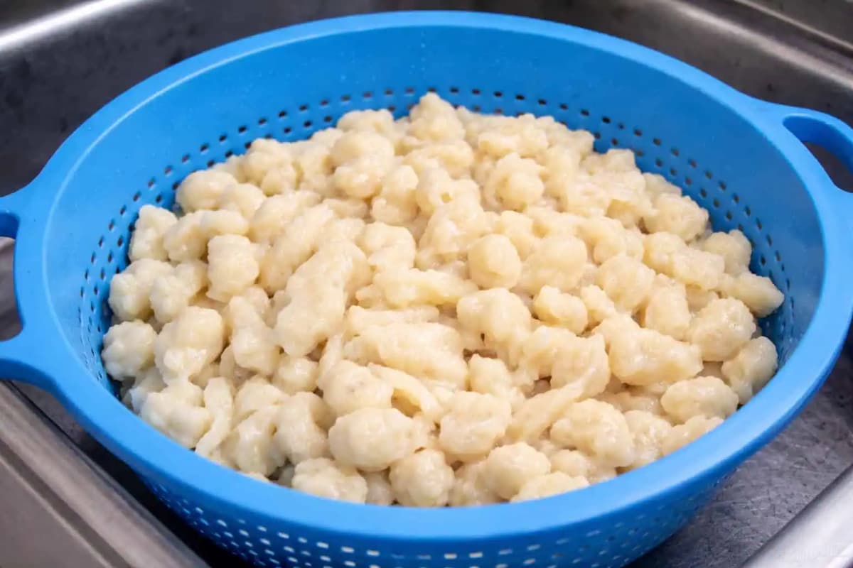 Viete, čo treba pridať do halušiek, aby boli dokonalé? JEDEN detail je kľúčový!