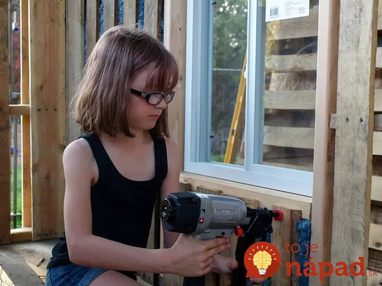 Neuveriteľné: Toto 9-ročné dievčatko stavia prístrešky pre bezdomovcov