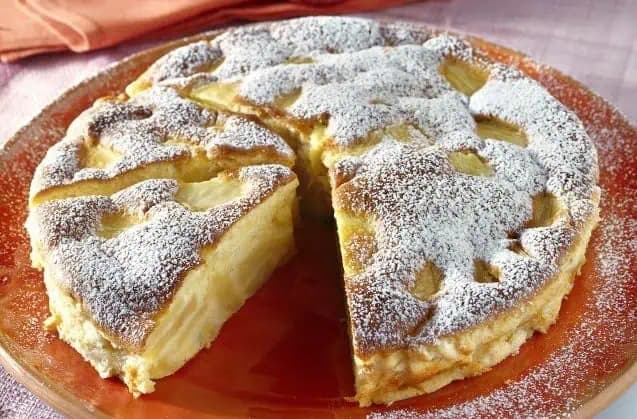 Taliansky jablkový koláč z 1 misky: Len zamiešať jablká spolu s cestom a dať do formy – najlepší jablčník sezóny!