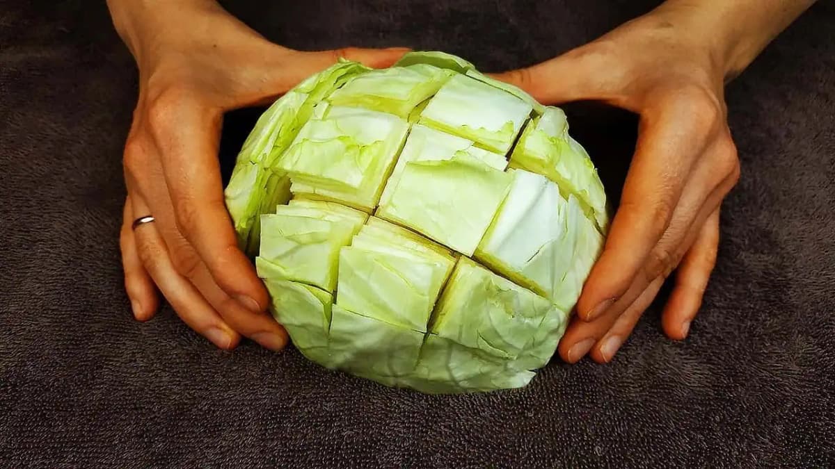 Objavila som nový recept, ako pripraviť kapustu: Chutnejšie ako pečené zemiaky a oveľa ľahšie!