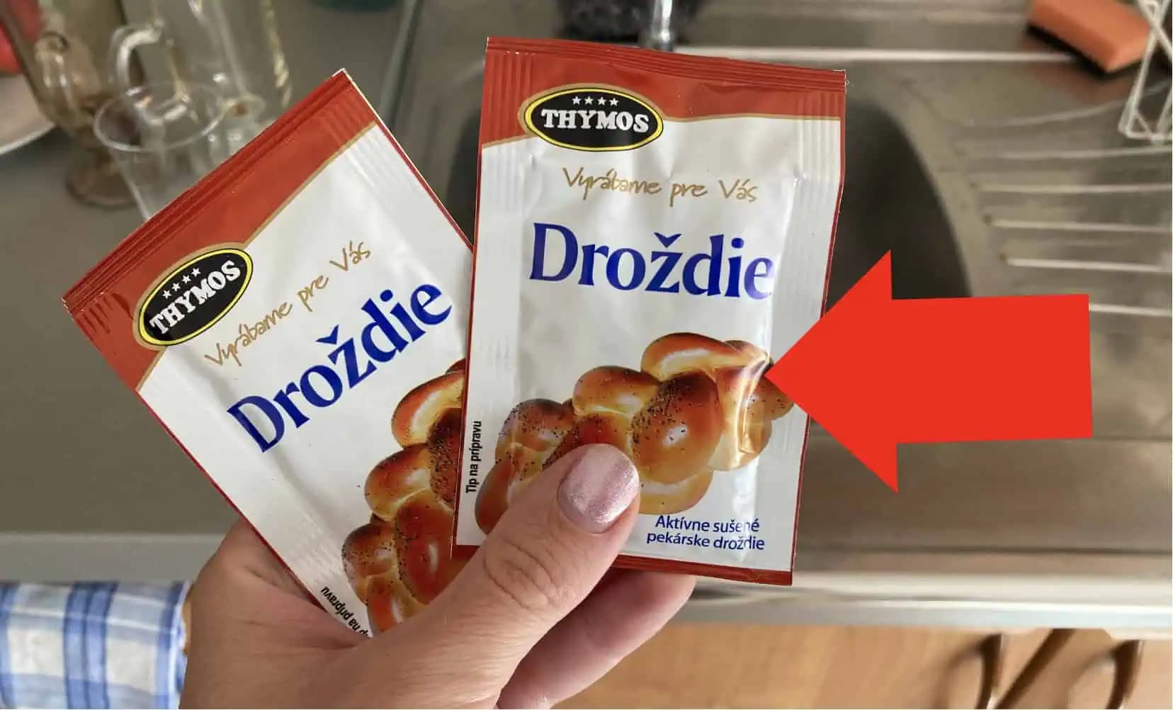 Ocot ani neberte do ruky, toto je skutočná mágia: Kto pozná trik s 1 balíkom droždia, ten už nerieši drhnutie ani ani drahú chémiu z obchodu!