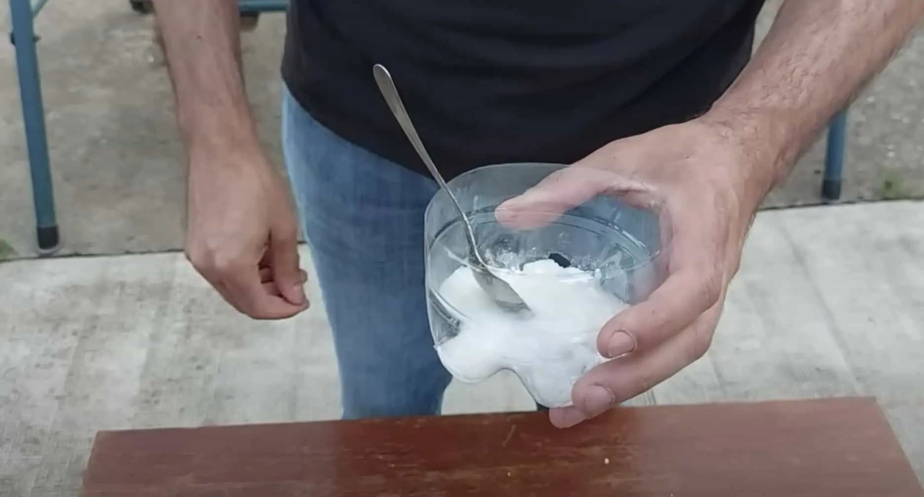 Zbavte sa kompletne všetkých MRAVCOV s touto 100 % BIO metódou!