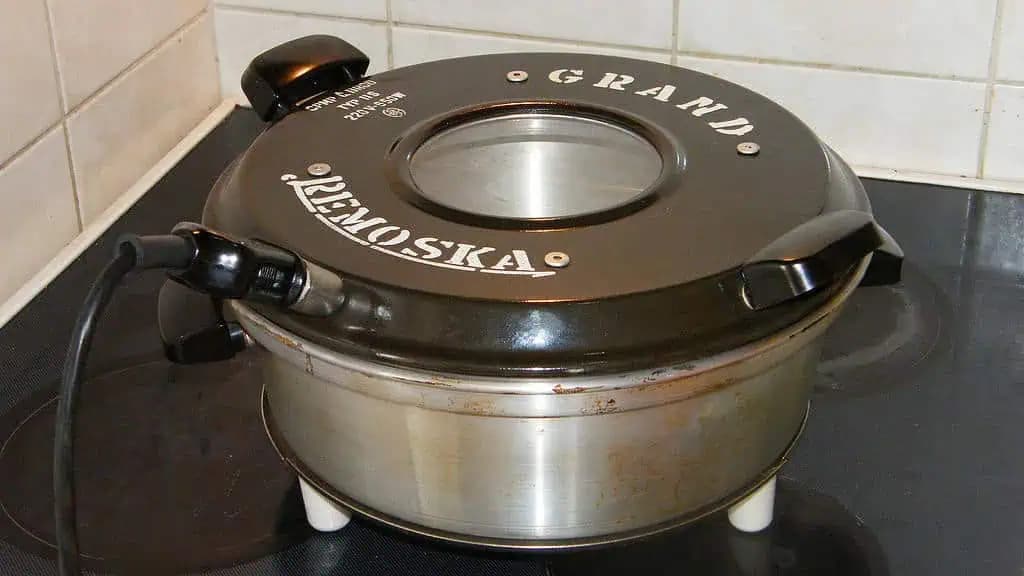 Spoznávate spotrebič na obrázku? Kedysi bol v každej domácnosti a ani dnes ho nič neprekoná!