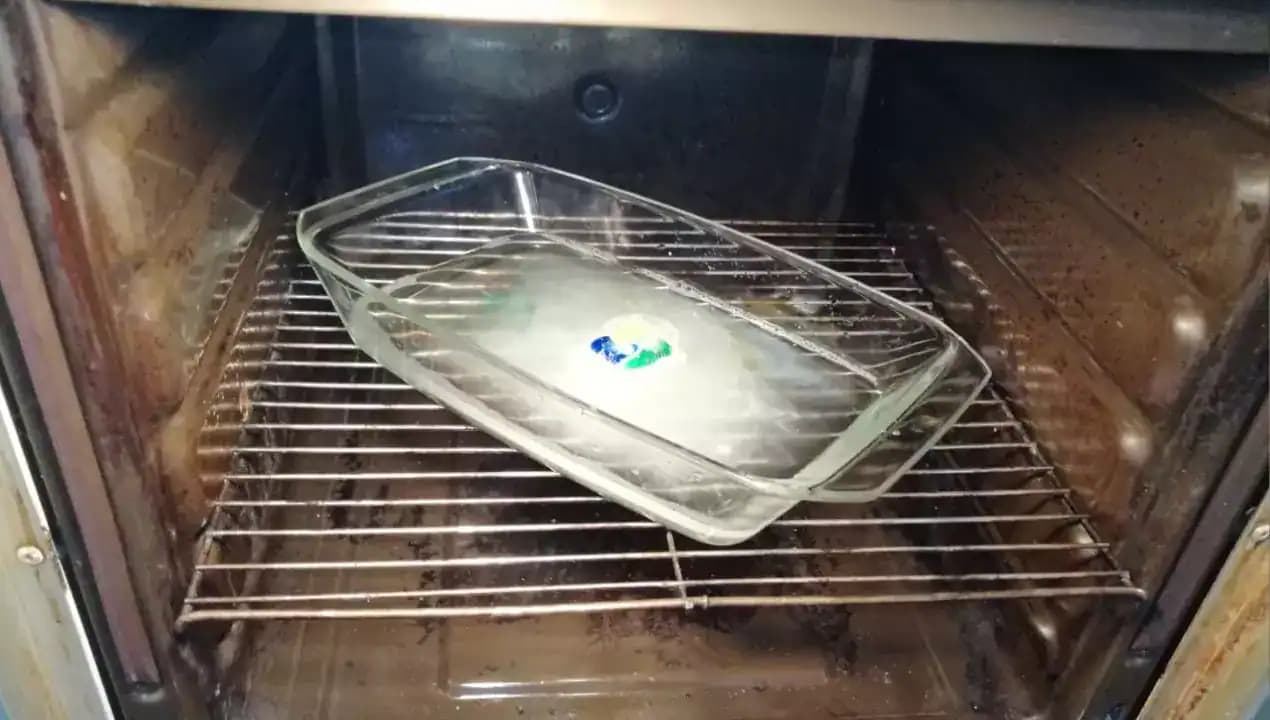 NEMÁTE samočistiacu funkciu rúry? Tento domáci TRIK ju na 100% nahradí!