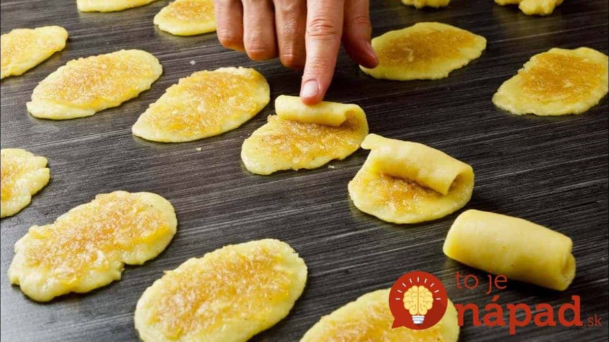 Pečiem už tretiu dávku a stále ich nemajú dosť: Mega chutné jablkové rolky – miznú rovno z plechu, ešte horúce!