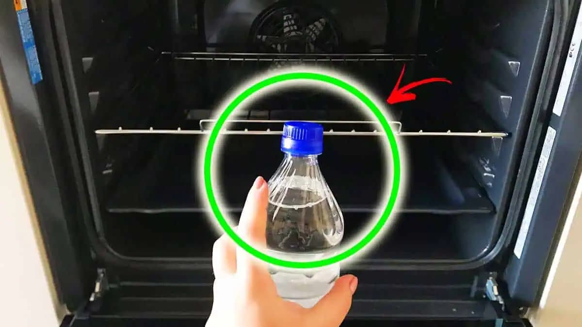 NÁVOD, ako zbaviť komplet celú rúru pripálenín, mastnoty a zápachu, aby bola ako nová: Uložte si to!