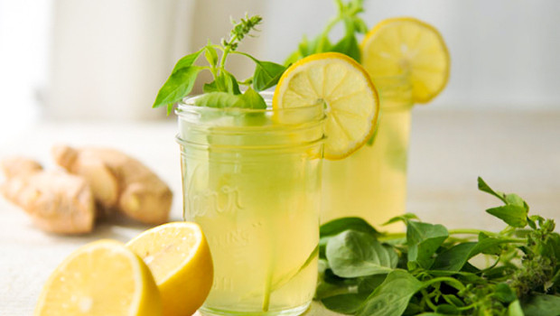 ZÃ¡zvorovÃ¡ limonÃ¡da osvieÅ¾i a postavÃ­ na nohy