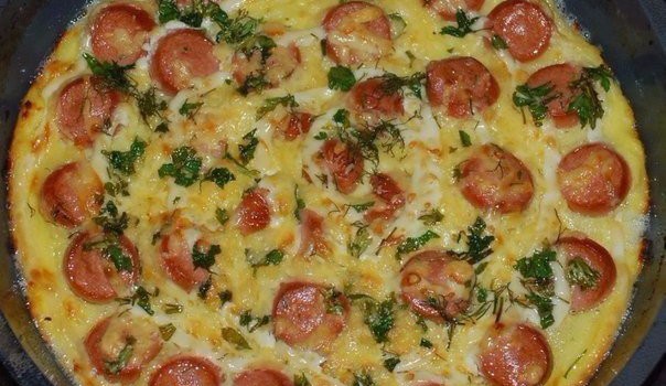 Bez kysnutého cesta: Sedliacka pizza s klobásou a syrom!